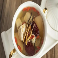 夏养温润：东强堂那曲冬虫夏草炖鸽子，解锁季节养生新范式